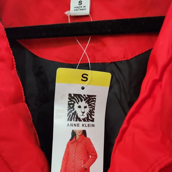 NWT Anne Klein Women’s Red Quilted Snap-Front Jacket – Size S - Picture 5 of 16